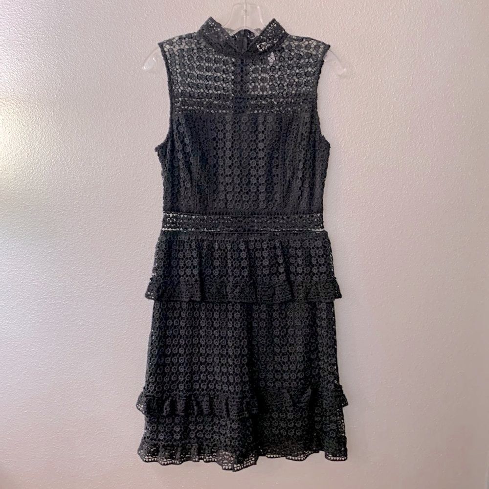 LEITH lace tiered dress mock neck sleeveless zip back lined black size medium